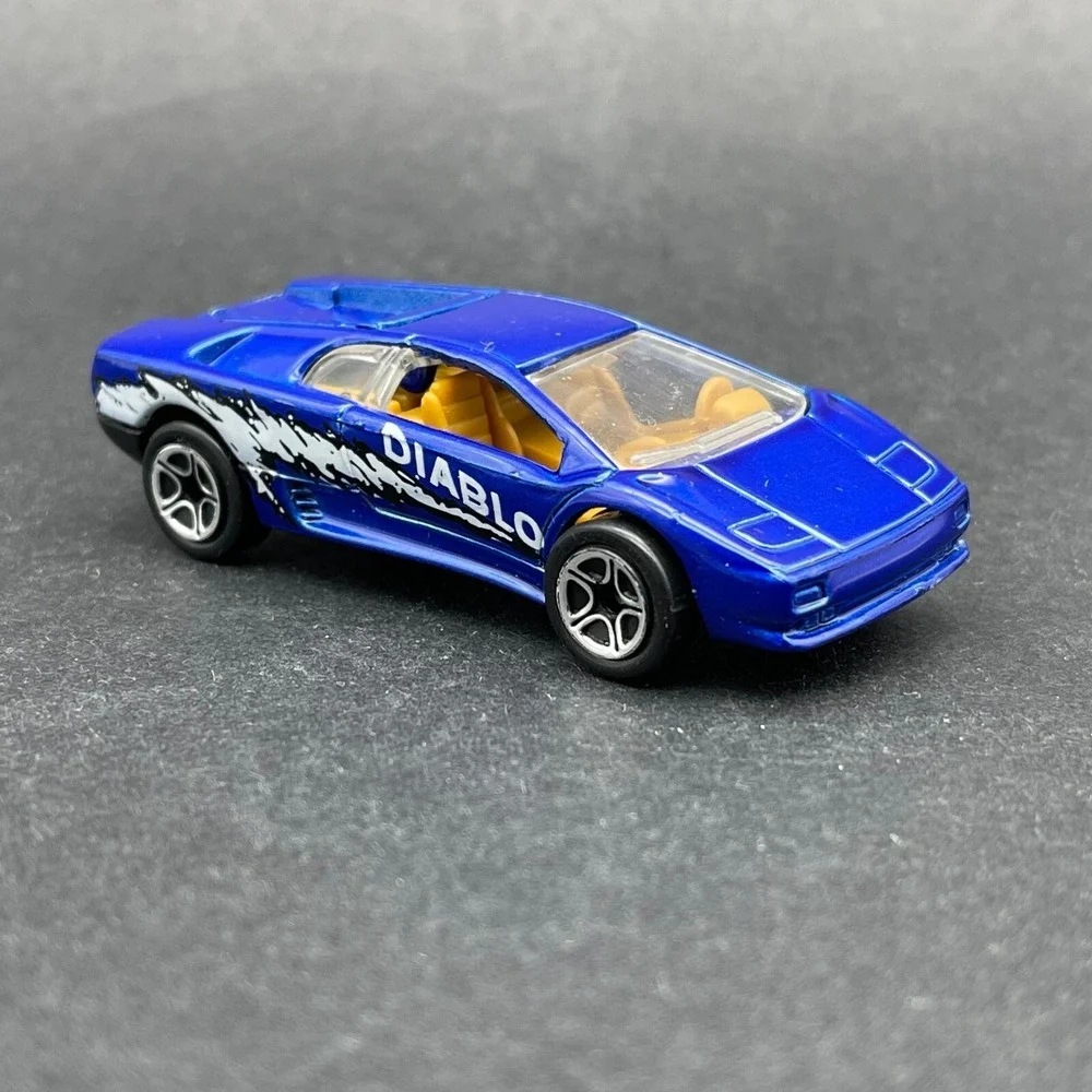 Matchbox Superfast 1991 Lamborghini Diablo Exotic Car Blue Diecast 1/59 Scale